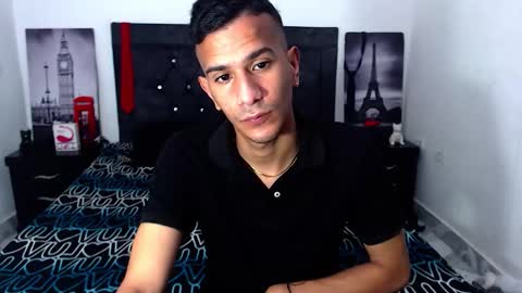 Snapshot of justin_melendez chatting on 11.15.25 JUSTIN online show from 11.15.25