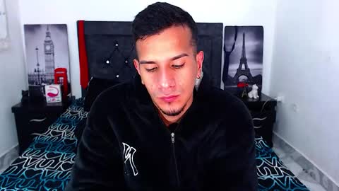 Snapshot of justin_melendez chatting on 12.17.25 JUSTIN online show from 12.17.25