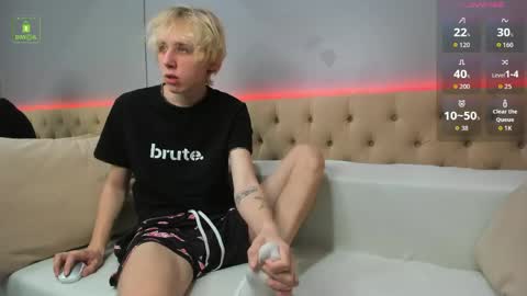 justTEEN online show from 04.28.26