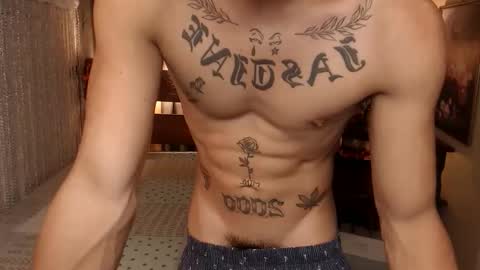 justine_hunk online show from 01.08.26