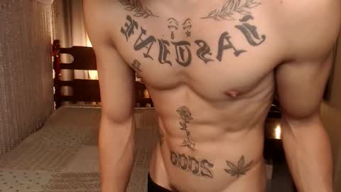justine_hunk online show from 02.17.26
