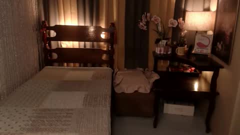 justine_hunk online show from 05.05.26