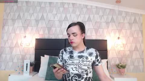 Justine online show from 09.15.25