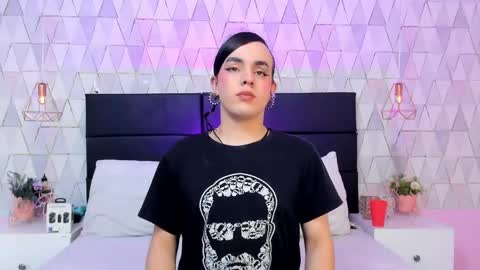Justine online show from 04.25.26