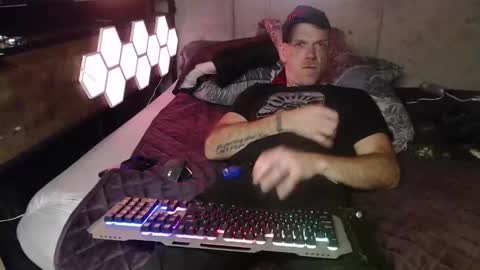 justinmoore1987 online show from 10.14.25