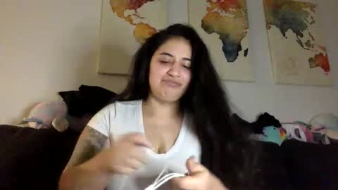 Snapshot of justkat96 chatting on 01.05.26 JustKat online show from 01.05.26