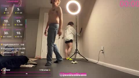 Snapshot of justleohcam chatting on 02.15.26 JustLeOH oXXXana online show from 02.15.26