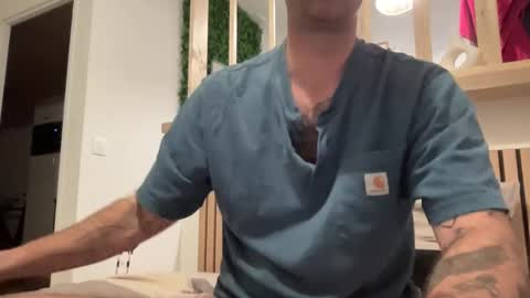 justmeandyou00 online show from 02.15.25