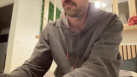 justmeandyou00 online show from 02.20.25