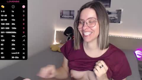 Julie online show from 03.04.26