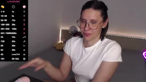 Julie online show from 07.06.26