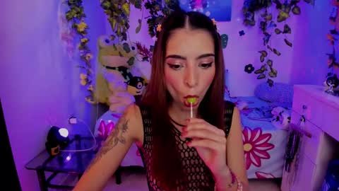 Mia online show from 02.25.25