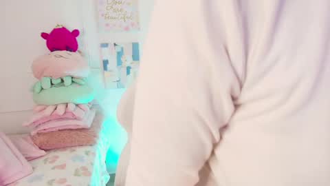 Emy online show from 09.11.25