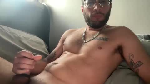 Snapshot of juststrokentoke chatting on 12.20.24 juststrokentoke online show from 12.20.24