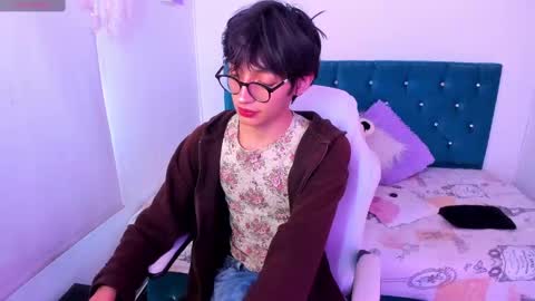 Snapshot of juuli_ross_ chatting on 03.08.25 juuli_ross_ online show from 03.08.25