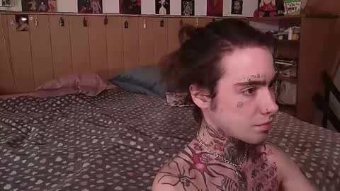 Snapshot of juuzou_kit chatting on 03.12.26 Juuzou hehim u can call me Juz online show from 03.12.26