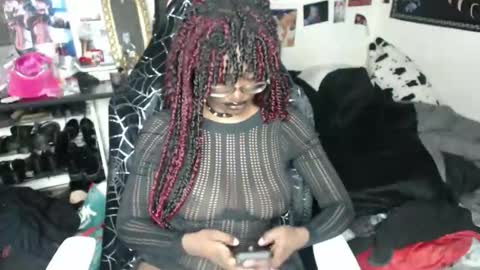 Aki Kim online show from 01.08.26