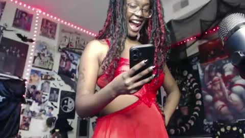 Snapshot of k1m08 chatting on 03.09.26 Aki Kim online show from 03.09.26