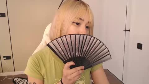 Snapshot of ka00ru_chan chatting on 07.25.26 Kaoru online show from 07.25.26