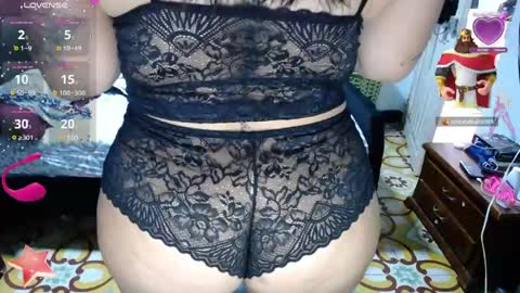 Snapshot of kaarlaa_ chatting on 05.22.26 Karla online show from 05.22.26