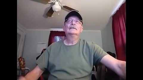 kabriggs136 online show from 12.04.24