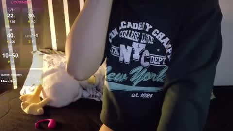 Snapshot of kad_kad chatting on 02.19.25 Kanela online show from 02.19.25