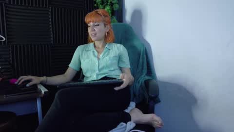 Snapshot of kad_kad chatting on 02.27.25 Kanela online show from 02.27.25