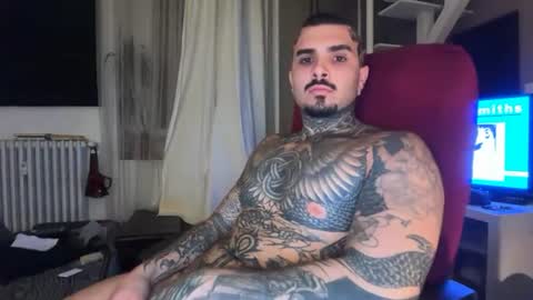 Snapshot of kadmontattoo chatting on 06.12.26 kadmontattoo online show from 06.12.26