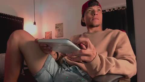 Kael Owens online show from 02.09.25