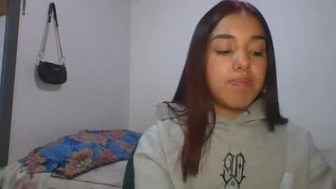 KAHELIINDEPENDENT MODEL online show from 03.08.25