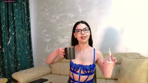Kaila Lewis online show from 04.16.26