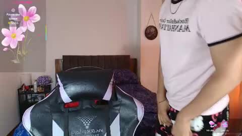 Snapshot of kain_moretti chatting on 07.19.26 KAIN online show from 07.19.26