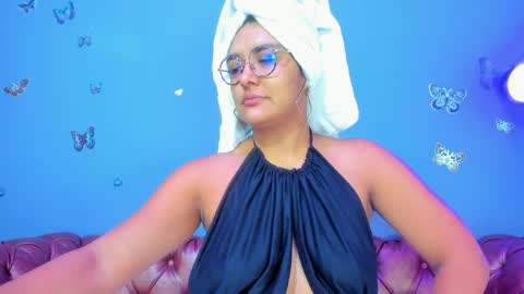 kaira_mosse_ online show from 04.21.26