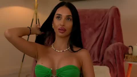 Kaira online show from 07.18.26
