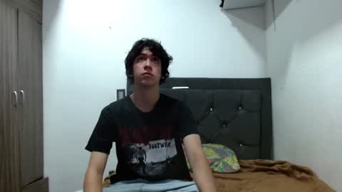 Snapshot of kairosvance chatting on 07.13.26 vance online show from 07.13.26