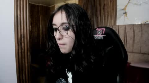 Snapshot of kairy_tay chatting on 05.12.26 Kairy online show from 05.12.26