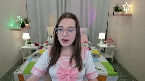 Snapshot of kaisajenner chatting on 03.09.25 Kaisa online show from 03.09.25