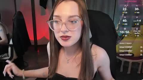 Snapshot of kaisajenner chatting on 03.11.25 Kaisa online show from 03.11.25