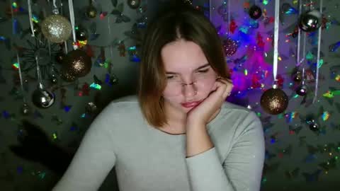 Snapshot of kaitlin_kk chatting on 11.01.25 Kaitlin online show from 11.01.25