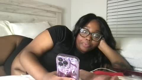 Snapshot of kaitlyncamsx chatting on 02.05.25 kaitlyncamsx online show from 02.05.25