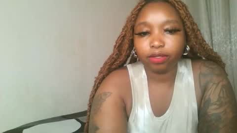 Snapshot of kakey_love chatting on 10.31.25 kakey love online show from 10.31.25