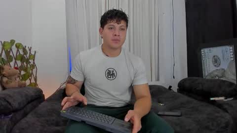 Kaledd musclees room Master online show from 10.23.25