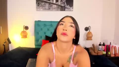 Snapshot of kalifa_latin chatting on 06.18.26 kalifa_latin online show from 06.18.26