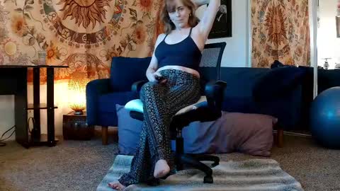 Snapshot of kalikushdreamz chatting on 03.04.25 Tara Smith online show from 03.04.25