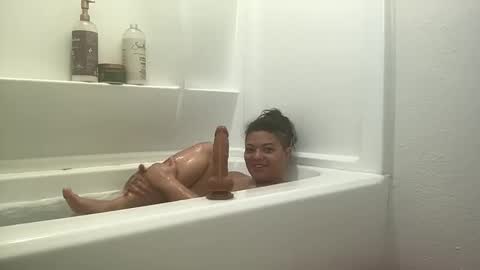 Snapshot of kalinature chatting on 01.15.26 kalinature online show from 01.15.26