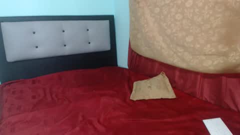 Kalipso and Jones  online show from 12.27.24