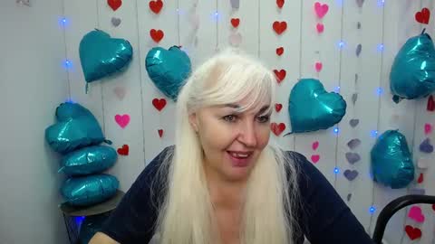 Snapshot of kamaliasim chatting on 02.09.25 KamaliaSim online show from 02.09.25