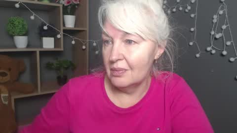 Snapshot of kamaliasim chatting on 02.08.26 KamaliaSim online show from 02.08.26