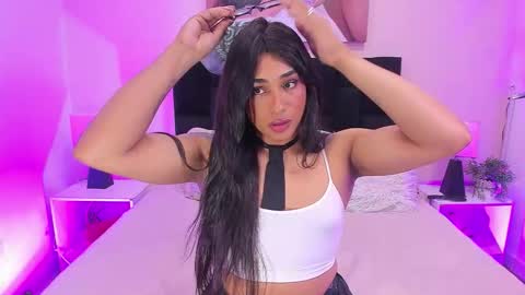 Snapshot of kamell_x26 chatting on 11.22.25 Kamell online show from 11.22.25