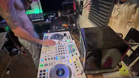 Snapshot of kamikazeozzy_juicylucee chatting on 01.12.26 kamikazeozzy_juicylucee online show from 01.12.26